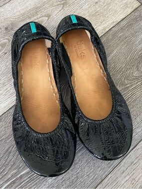$225 Tieks by Gavrieli Black Croc Embossed Patent Leather Ballet Flats Size 7
